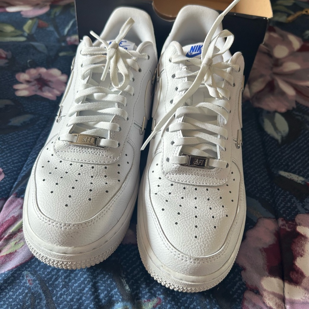 Nike Air Force 1 White Sneakers